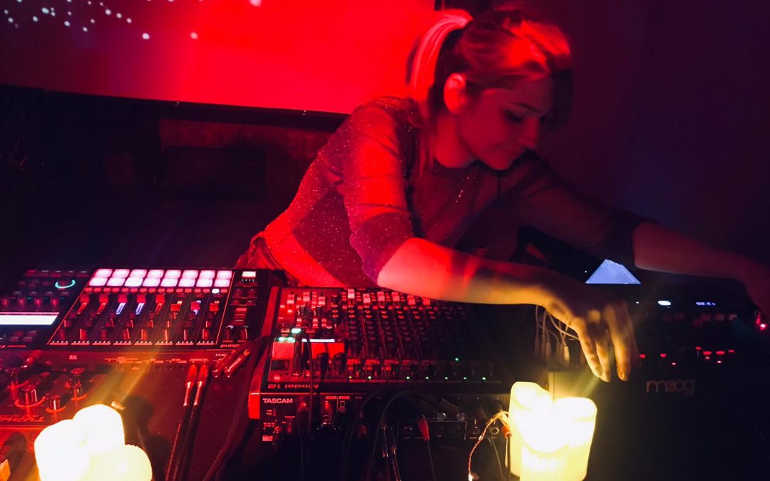 Concierto electrónico solidario