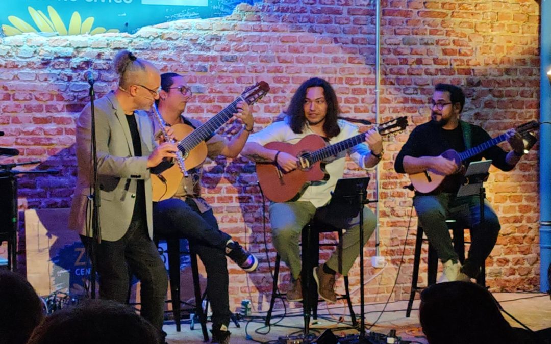 Cita acústica Madrid con música latinoamericana